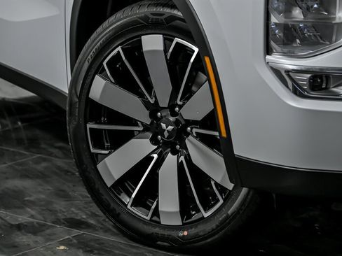 New 2026 Mitsubishi Outlander SE image 3