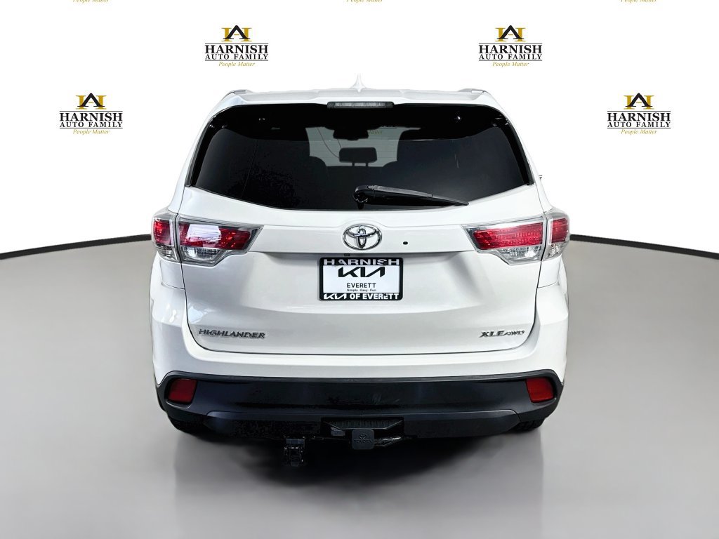 Used 2015 Toyota Highlander XLE AWD/4WD image 6