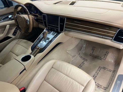 Used 2010 Porsche Panamera 4S AWD/4WD image 15