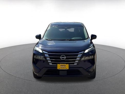 Used 2025 Nissan Rogue SV AWD/4WD image 4