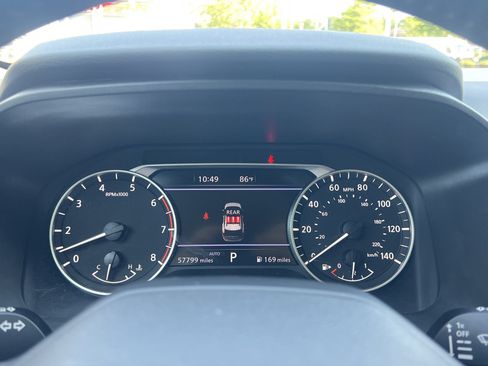 Used 2025 Nissan Rogue SV AWD/4WD image 11