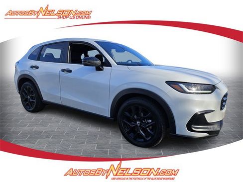 Used 2023 Honda HR-V Sport image 1