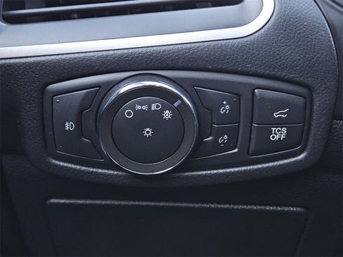 Used 2022 Ford Edge SEL w/ Convenience Package image 20