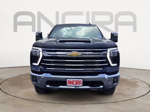 Used 2024 Chevrolet Silverado 2500 LTZ AWD/4WD image 8