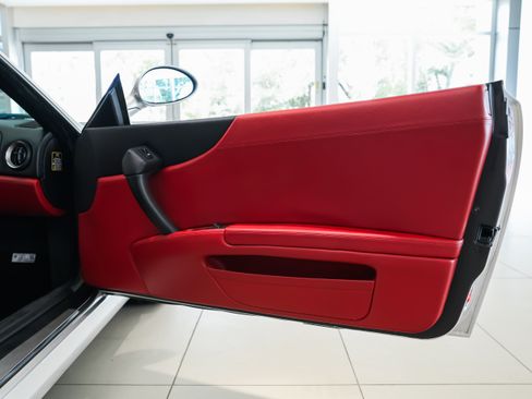Used 1998 Ferrari 550 Maranello Coupe RWD image 29