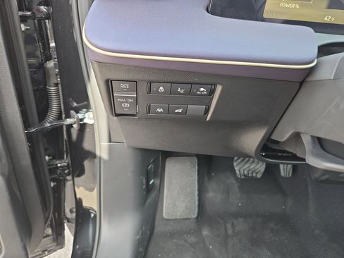 New 2026 Nissan Leaf Platinum+ image 19