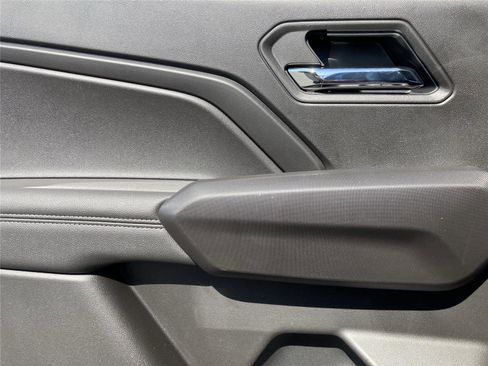 New 2026 GMC Canyon Elevation w/ Convenience Package image 17