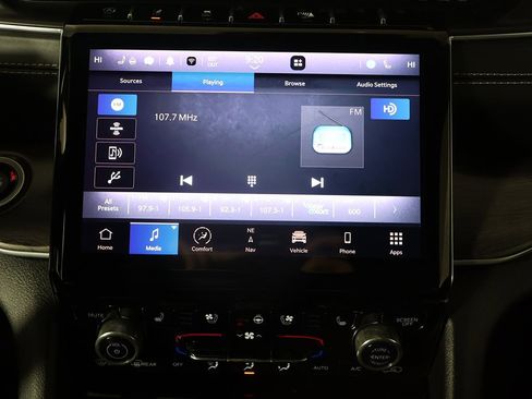 Used 2022 Jeep Grand Cherokee Overland w/ Luxury Tech Group IV image 49