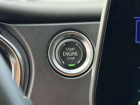 Used 2025 Chevrolet Blazer LT image 12