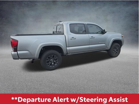 Used 2023 Toyota Tacoma SR5 w/ Technology Package AWD/4WD image 5