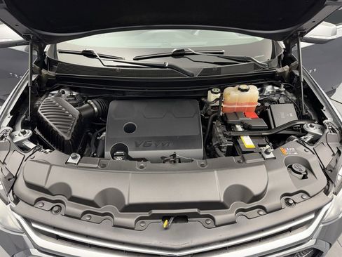 Used 2021 Chevrolet Traverse LT w/ LPO, Floor Liner Package image 7