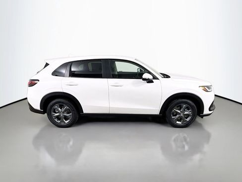 New 2026 Honda HR-V LX image 8