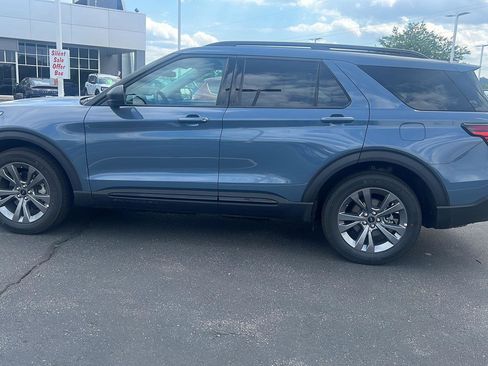 Used 2026 Ford Explorer Active w/ Active Comfort Package AWD/4WD image 11