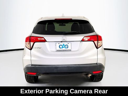 Used 2016 Honda HR-V LX image 6