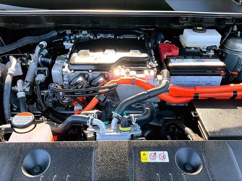 Used 2025 Toyota bZ4X AWD w/ Weather Package image 9