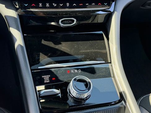 New 2026 Jeep Grand Cherokee Altitude AWD/4WD image 12