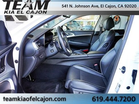 Used 2021 Genesis G70 3.3T RWD image 16
