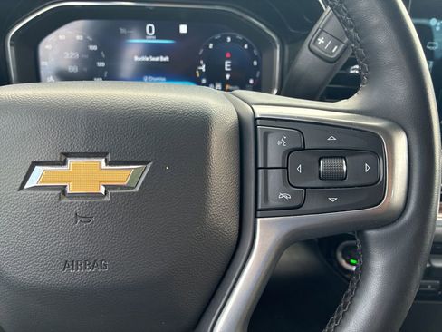 Used 2023 Chevrolet Silverado 1500 LT AWD/4WD image 18