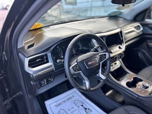 Used 2022 GMC Acadia SLE w/ Driver Convenience Package FWD image 10