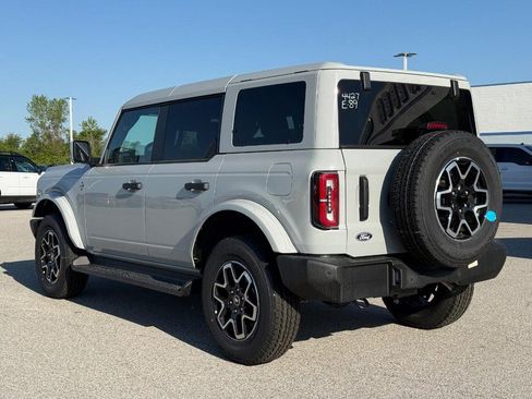 New 2026 Ford Bronco Outer Banks AWD/4WD image 3