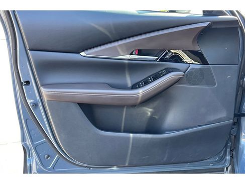 Certified 2025 MAZDA CX-30 2.5 Turbo w/ Premium Package image 12