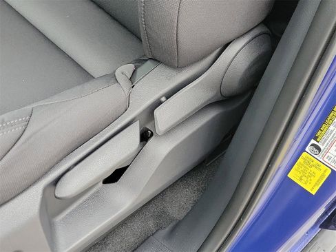 Used 2025 Toyota Tacoma SR5 image 17