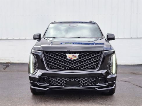 Certified 2025 Cadillac Escalade V image 8