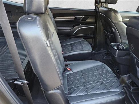 Used 2023 Kia Telluride SX Prestige X-Pro AWD/4WD image 17