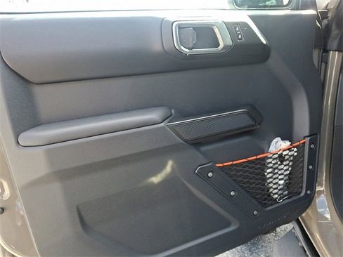 New 2025 Ford Bronco Raptor image 9