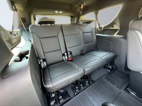 New 2026 GMC Yukon XL Elevation w/ Elevation Premium Package AWD/4WD image 31