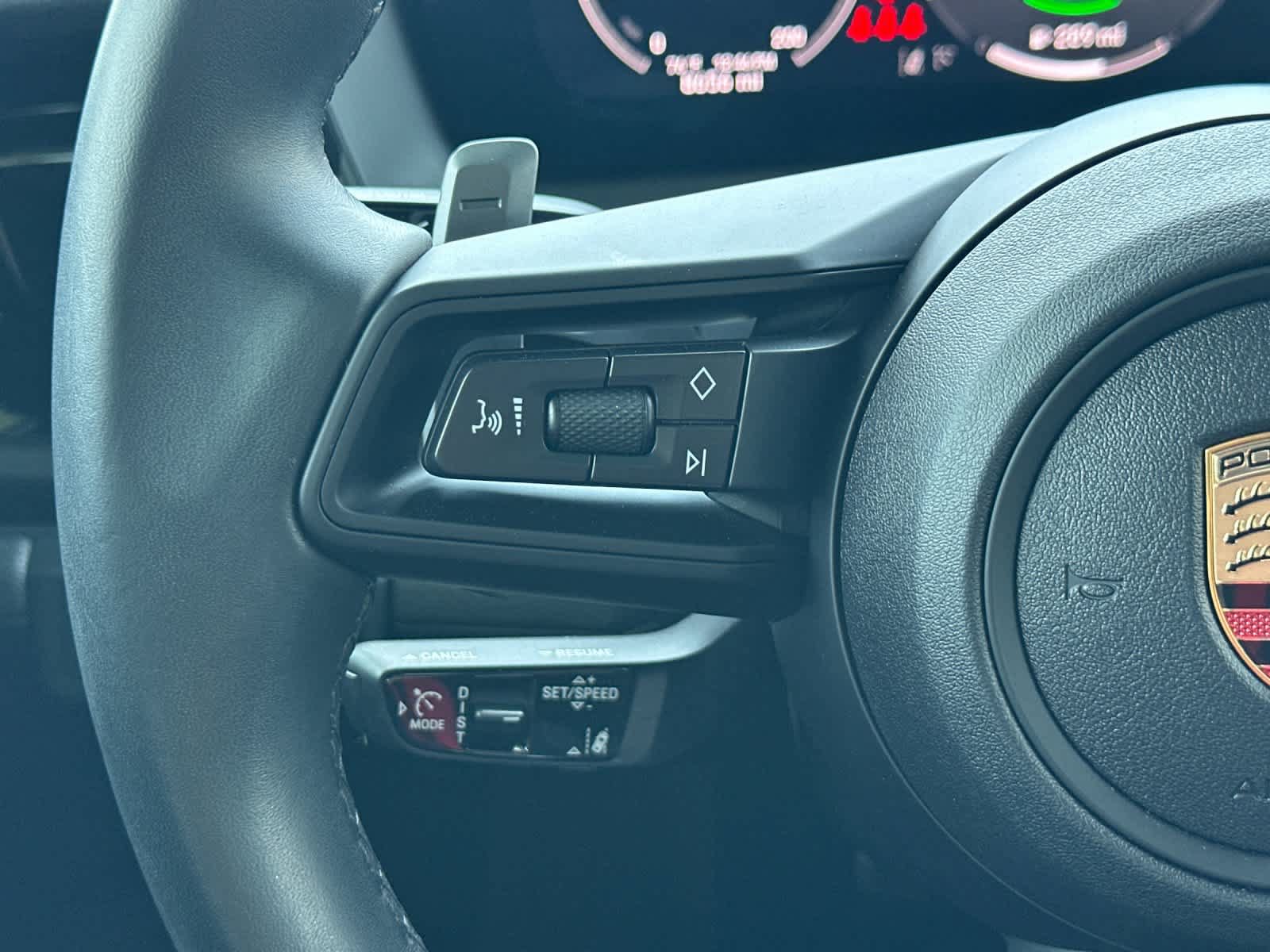Certified 2025 Porsche Panamera 4 AWD/4WD image 27