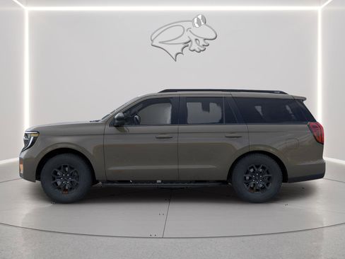 New 2026 Ford Expedition Tremor image 3