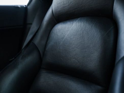 Used 2010 Chevrolet Corvette Coupe w/ 1LT image 17