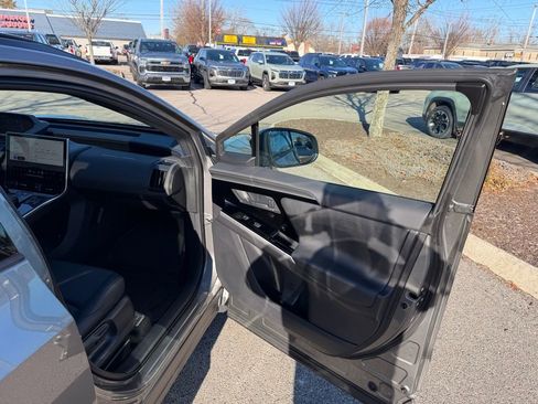 Used 2025 Toyota bZ4X Limited image 23