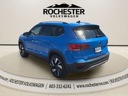Used 2023 Volkswagen Taos SEL AWD/4WD image 4