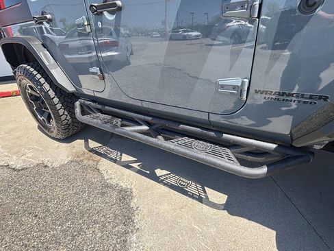 Used 2015 Jeep Wrangler Unlimited Rubicon AWD/4WD image 36