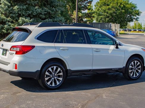 Used 2017 Subaru Outback 2.5i Limited w/ Popular Package #5 AWD/4WD image 8