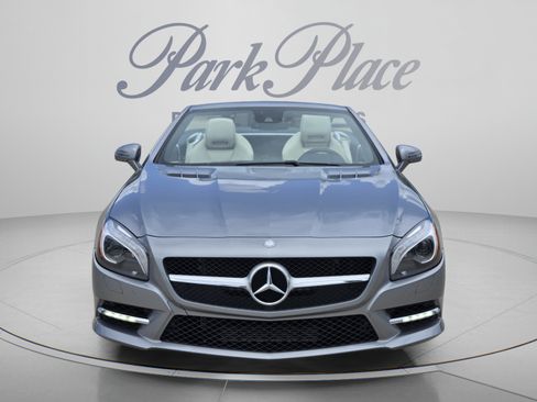 Used 2014 Mercedes-Benz SL 550 image 11