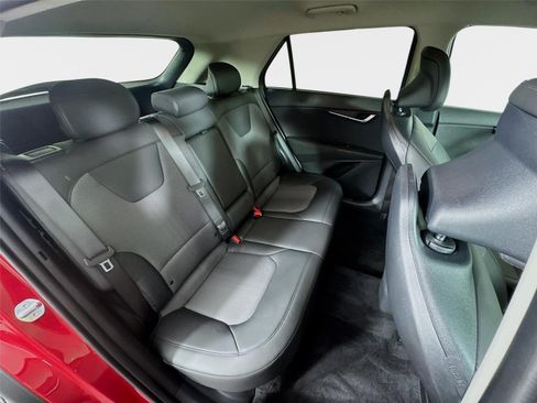 Certified 2025 Kia Niro EX FWD image 26