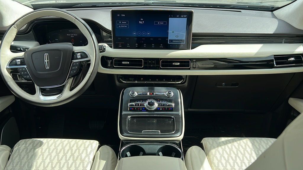 Certified 2022 Lincoln Nautilus Black Label AWD/4WD image 9