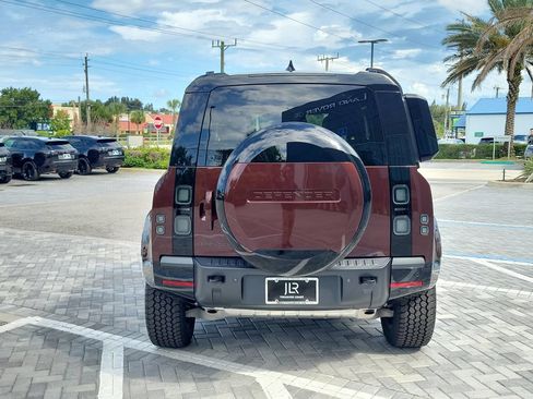 New 2026 Land Rover Defender 90 X-Dynamic SE AWD/4WD image 4