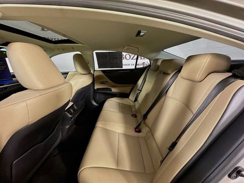 Used 2019 Lexus ES 350 image 29