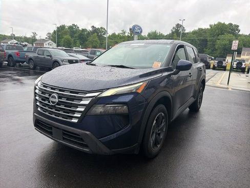Used 2024 Nissan Rogue SV FWD image 31