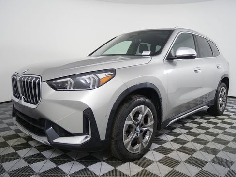 Used 2023 BMW X1 xDrive28i image 7