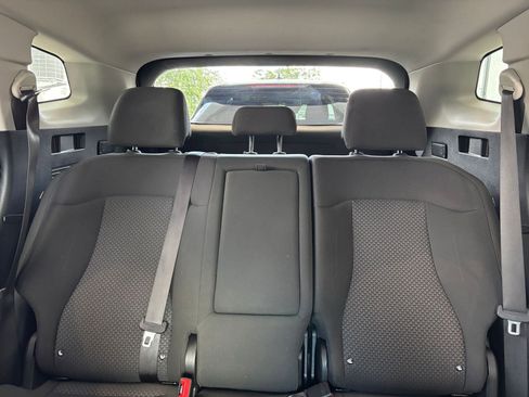 Used 2025 Kia Sportage LX FWD image 38