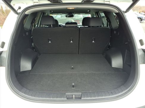 Certified 2023 Hyundai Santa Fe SEL image 11