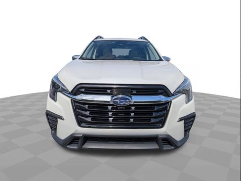Used 2023 Subaru Ascent Limited w/ Technology Package AWD/4WD image 9