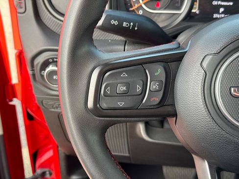 Used 2024 Jeep Wrangler Unlimited Rubicon image 29