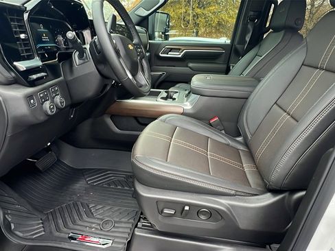 New 2025 Chevrolet Silverado 2500 High Country w/ High Country Premium Package image 13
