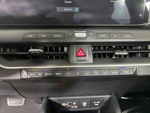 Used 2025 Kia K4 FWD image 18